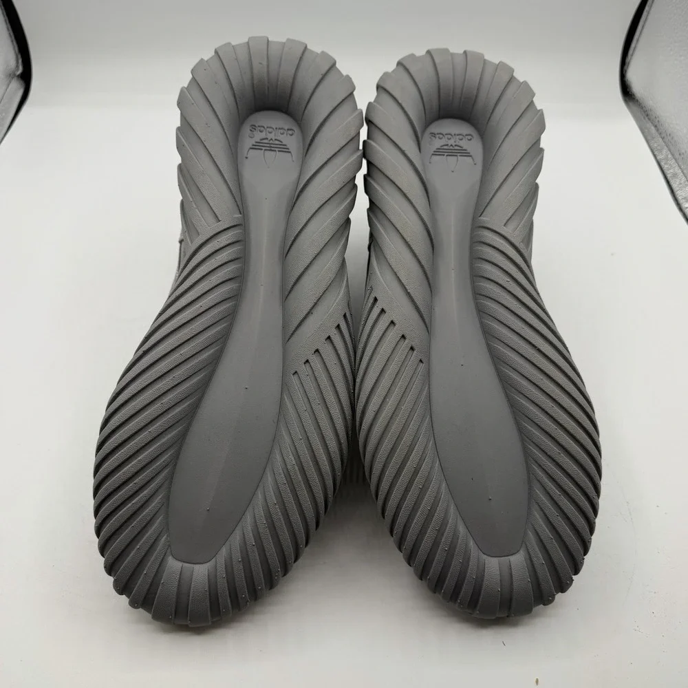 Adidas Tubular Doom Shoes Mens 10 Grey/Metallic Silver Originals Sneakers S74791